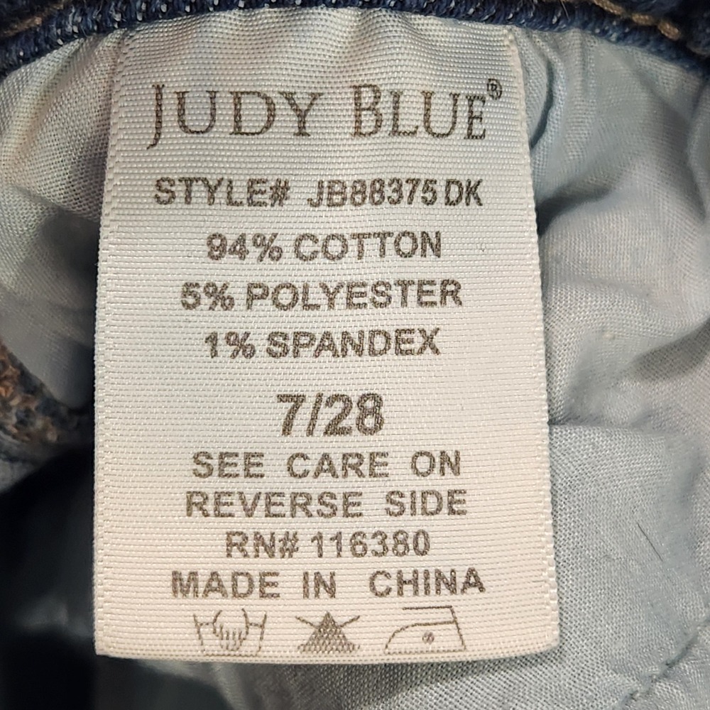 Judy Blue Cropped Straight Leg Jeans Dark Wash Raw Hem JB88375DK Size 7/28 - Picture 9 of 10